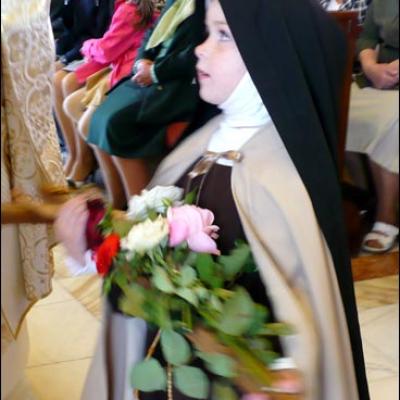 11 octombrie 2009: Iaşi (Parohia "Sf. Tereza"): Hram sub privirile sfinţilor (Foto: Ovidiu Bişog)