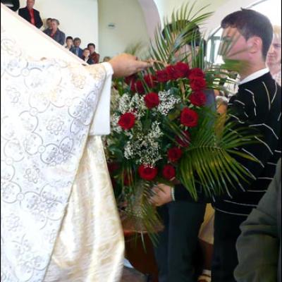 11 octombrie 2009: Iaşi (Parohia "Sf. Tereza"): Hram sub privirile sfinţilor (Foto: Ovidiu Bişog)