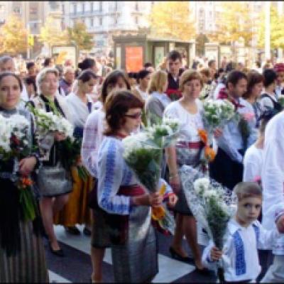 12 octombrie 2009: Zaragoza: Ofrandă de flori adusă Fecioarei Maria