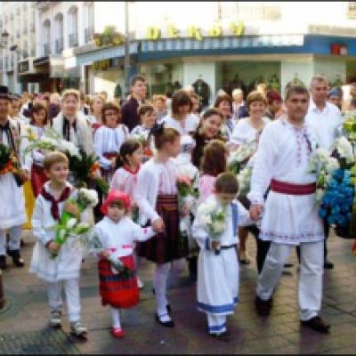 12 octombrie 2009: Zaragoza: Ofrandă de flori adusă Fecioarei Maria
