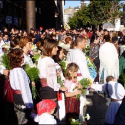 12 octombrie 2009: Zaragoza: Ofrandă de flori adusă Fecioarei Maria