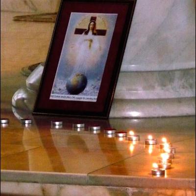 18 octombrie 2009: Iaşi (Parohia "Sf. Tereza"): Ziua Mondială a Misiunilor sub privirea sfintei Tereza, patroana misiunilor (Foto: Ovidiu Bişog)