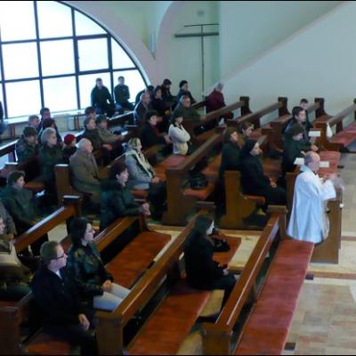 18 octombrie 2009: Iaşi (Parohia "Sf. Tereza"): Ziua Mondială a Misiunilor sub privirea sfintei Tereza, patroana misiunilor (Foto: Ovidiu Bişog)