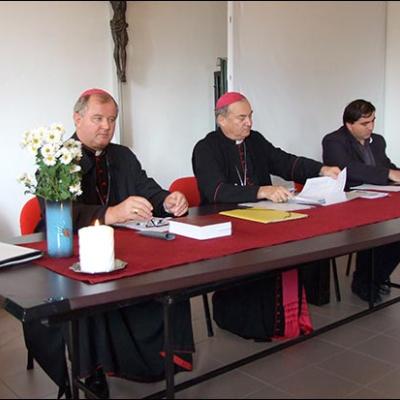28 octombrie 2009: Traian: Întrunirea membrilor Consiliului Prezbiteral şi ai Consiliului Pastoral Diecezan