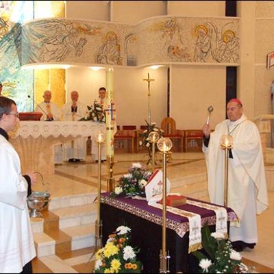 1 noiembrie 2009: Iaşi: Requiem pentru păstorii sufleteşti decedaţi ai diecezei (Foto: Iustian-Ionuţ Petre)