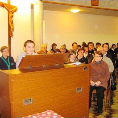 1 noiembrie 2009: Pordenone: Un episcop în vizită la comunitatea catolică română