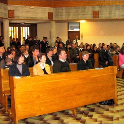 1 noiembrie 2009: Pordenone: Un episcop în vizită la comunitatea catolică română