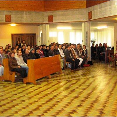 1 noiembrie 2009: Pordenone: Un episcop în vizită la comunitatea catolică română