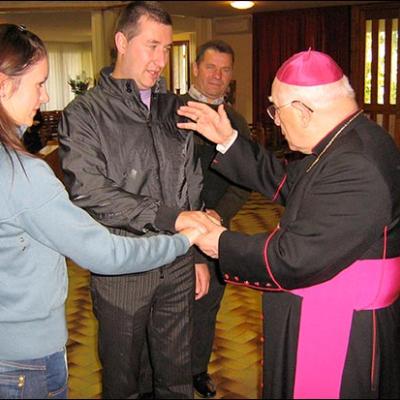 1 noiembrie 2009: Pordenone: Un episcop în vizită la comunitatea catolică română