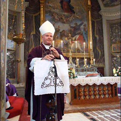 2 noiembrie 2009: Iaşi: Pomenirea tuturor credincioşilor răposaţi - I (Foto: Iustian-Ionuţ Petre)