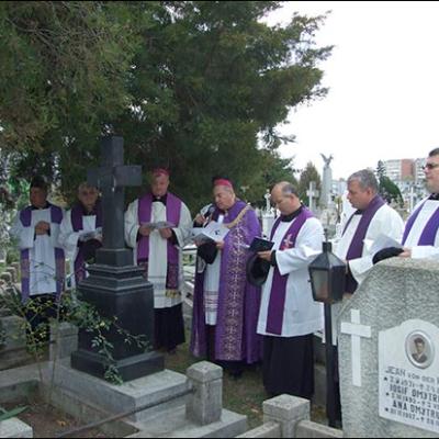 2 noiembrie 2009: Iaşi: Pomenirea tuturor credincioşilor răposaţi - II (Foto: Iustian-Ionuţ Petre)