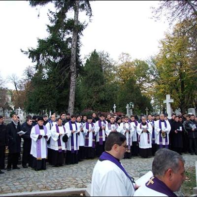 2 noiembrie 2009: Iaşi: Pomenirea tuturor credincioşilor răposaţi - II (Foto: Iustian-Ionuţ Petre)
