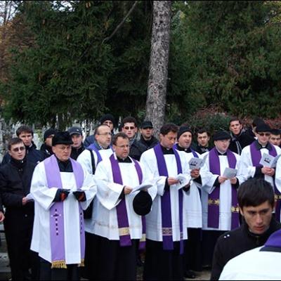 2 noiembrie 2009: Iaşi: Pomenirea tuturor credincioşilor răposaţi - II (Foto: Iustian-Ionuţ Petre)