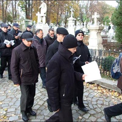 2 noiembrie 2009: Iaşi: Pomenirea tuturor credincioşilor răposaţi - II (Foto: Iustian-Ionuţ Petre)