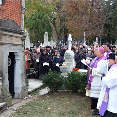 2 noiembrie 2009: Iaşi: Pomenirea tuturor credincioşilor răposaţi - II (Foto: Iustian-Ionuţ Petre)