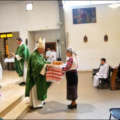 8 noiembrie 2009: Ladispoli: Vizita ep. Petru Gherghel la comunitatea catolică românească