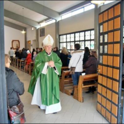 8 noiembrie 2009: Ladispoli: Vizita ep. Petru Gherghel la comunitatea catolică românească