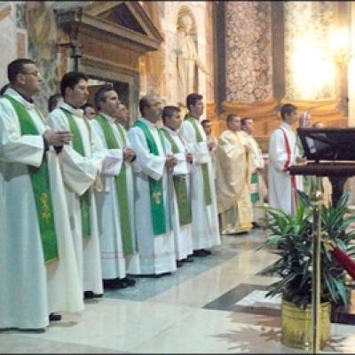 8 noiembrie 2009: Roma: Cardinalul Agostino Vallini la comunitatea românilor catolici