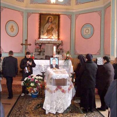 12 noiembrie 2009: Gutinaş: Funeraliile părintelui Robert-Enrich Matei