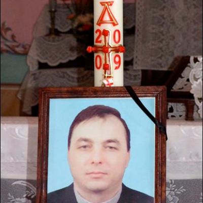 12 noiembrie 2009: Gutinaş: Funeraliile părintelui Robert-Enrich Matei