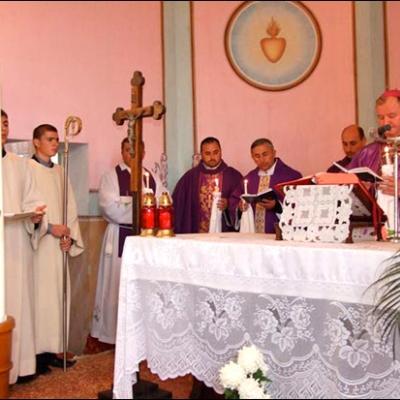 12 noiembrie 2009: Gutinaş: Funeraliile părintelui Robert-Enrich Matei