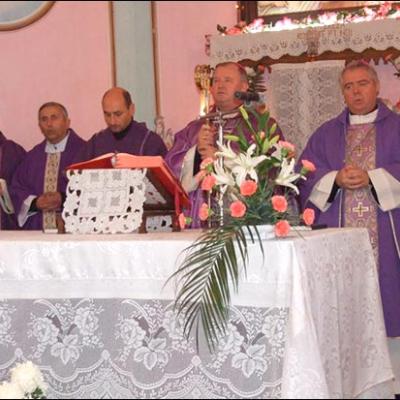12 noiembrie 2009: Gutinaş: Funeraliile părintelui Robert-Enrich Matei