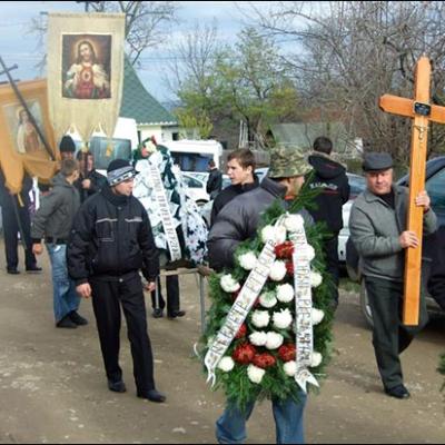 12 noiembrie 2009: Gutinaş: Funeraliile părintelui Robert-Enrich Matei