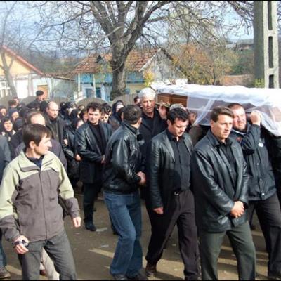 12 noiembrie 2009: Gutinaş: Funeraliile părintelui Robert-Enrich Matei