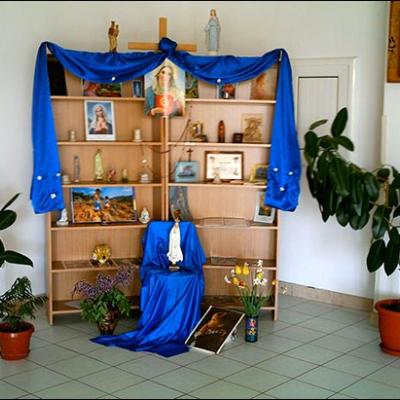 12 noiembrie 2009: Oneşti: Prezentarea Liceului Teologic "Fericitul Ieremia"