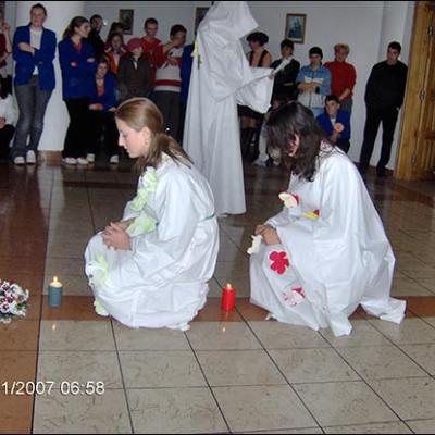 12 noiembrie 2009: Oneşti: Prezentarea Liceului Teologic "Fericitul Ieremia"