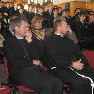 14 noiembrie 2009: Roman: Simpozion misionar
