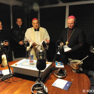 21 noiembrie 2009: Iaşi: Sfinţirea studioului "Radio Maria Iaşi" (Foto: FOCUS/Adrian Cuba)
