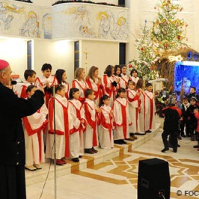 25 decembrie 2009: Iaşi: Concertul Corului "Îngeraşii" (FOCUS)