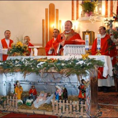26 decembrie 2009: Iugani: Vizita episcopului Aurel Percă