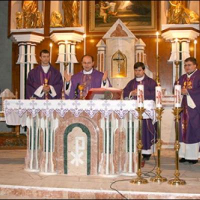 22 martie 2010: Suceava: Liturghie pentru pr. Ştefan Babiaş