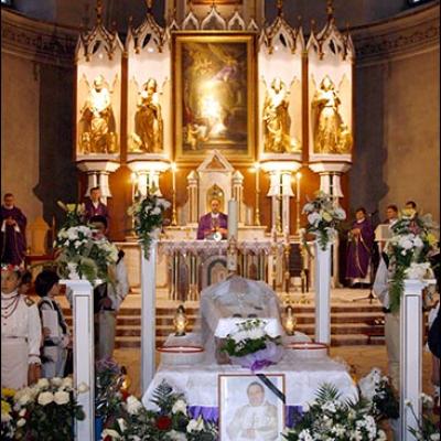 22 martie 2010: Suceava: Liturghie pentru pr. Ştefan Babiaş