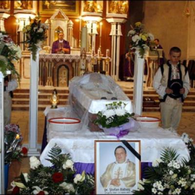 22 martie 2010: Suceava: Liturghie pentru pr. Ştefan Babiaş