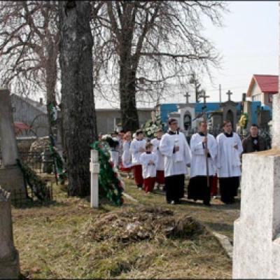 24 martie 2010: Siret: Funeraliile pr. Ştefan Babiaş (foto: Eduard Lucaci)