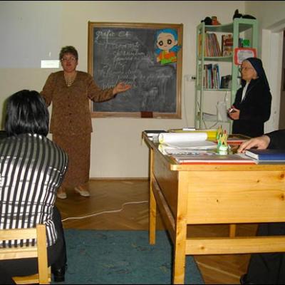 27 martie 2010: Piatra Neamţ: Managementul operaţional al grădiniţelor între teorie şi aplicaţie practică