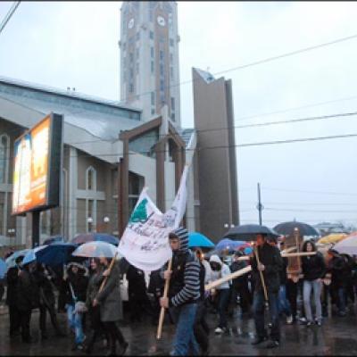28 martie 2010: Bacău: Ziua Mondială a Tineretului (foto: Ioan Bîşca - Ziarul "Deşteptarea")