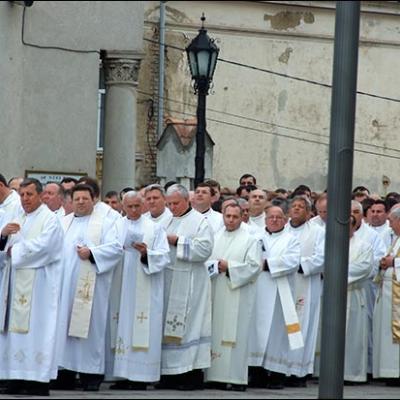 1 aprilie 2010: Iaşi: Liturghia Crismei (foto: Mihail Cojan)