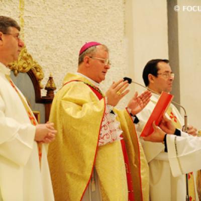 3 aprilie 2010: Iaşi: Liturghia de Înviere (Foto: FOCUS)