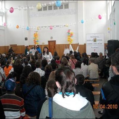 10 aprilie 2010: Mărgineni: Ziua zonală a tinerilor din AC Bacău