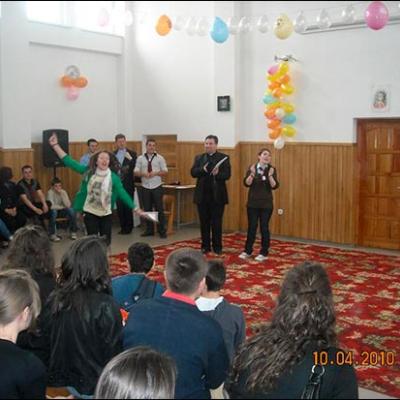 10 aprilie 2010: Mărgineni: Ziua zonală a tinerilor din AC Bacău