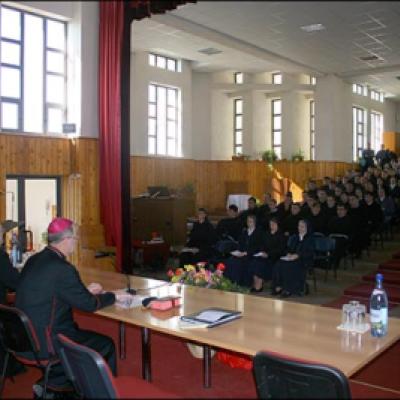 18 aprilie 2010: Roman: Întâlnirea persoanelor consacrate