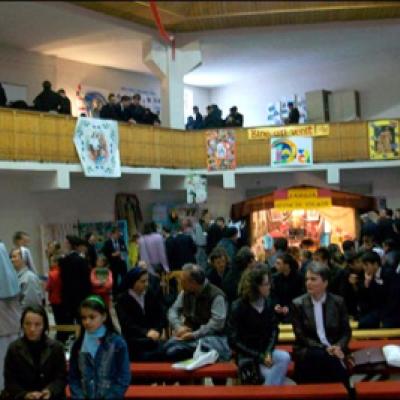 24 aprilie 2010: Roman: Expo Carisma