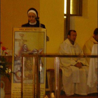 24 aprilie 2010: Oneşti: Simpozionul naţional "Profesorul de religie şi rolul său formativ în lumina preoţiei comune"