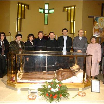 24 aprilie 2010: Oneşti: Simpozionul naţional "Profesorul de religie şi rolul său formativ în lumina preoţiei comune"
