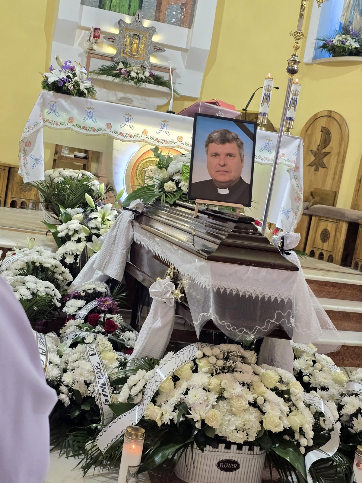 14 octombrie 2026: Galbeni: Funeraliile părintelui Ștefan Coșa