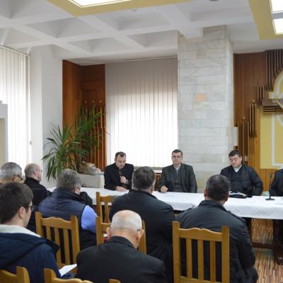 16 decembrie: Bacău: Întâlnire decanală